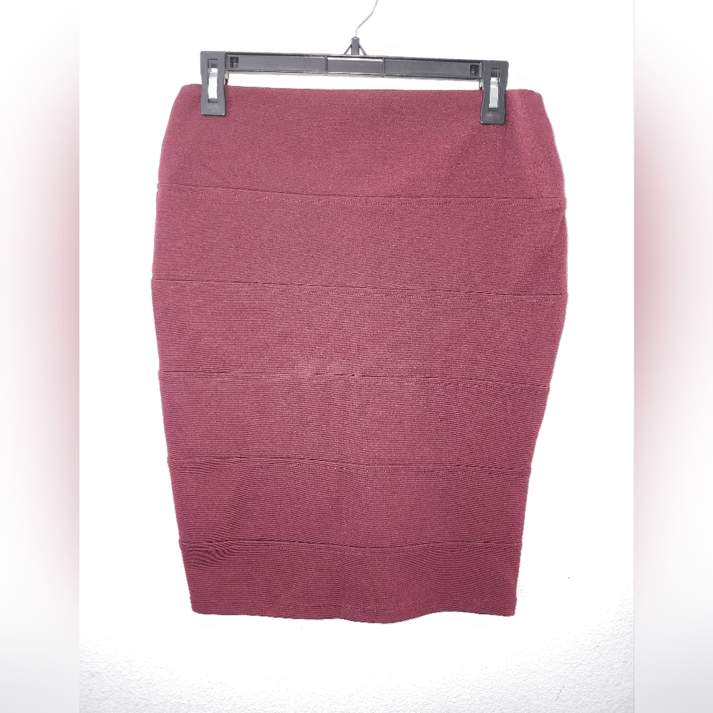 Charlotte Russe skirt in burgundy size L